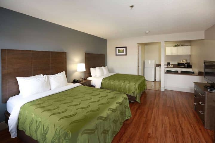Room 16 of 30