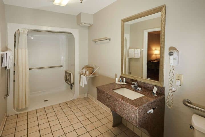 Room 21 of 30